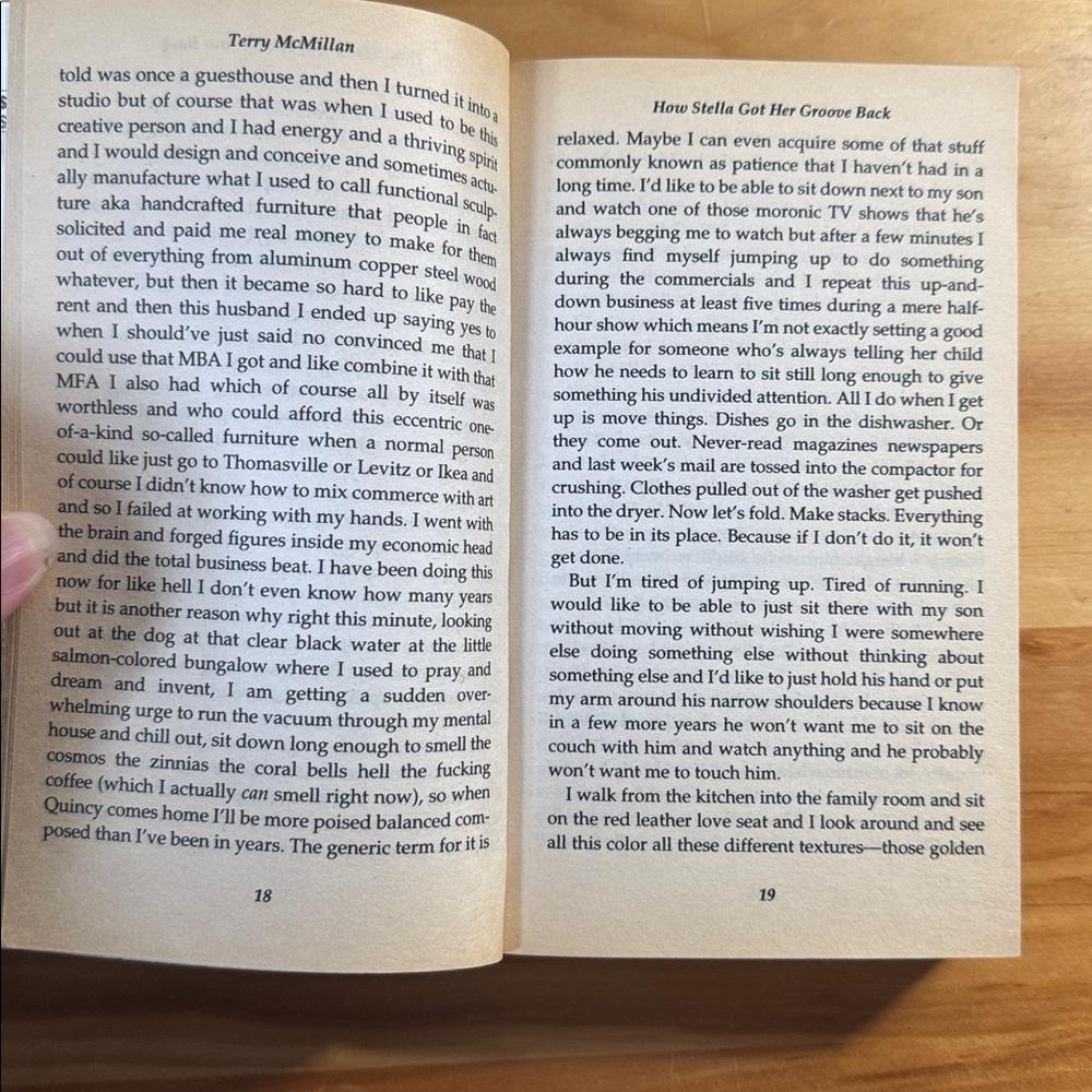 📚2/$6 - Picture 10 of 12